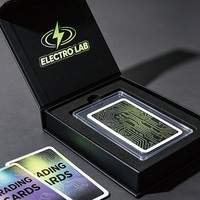Boîte de jeu de cartes rigide avec enveloppe magnétique noire de luxe, logo personnalisé
