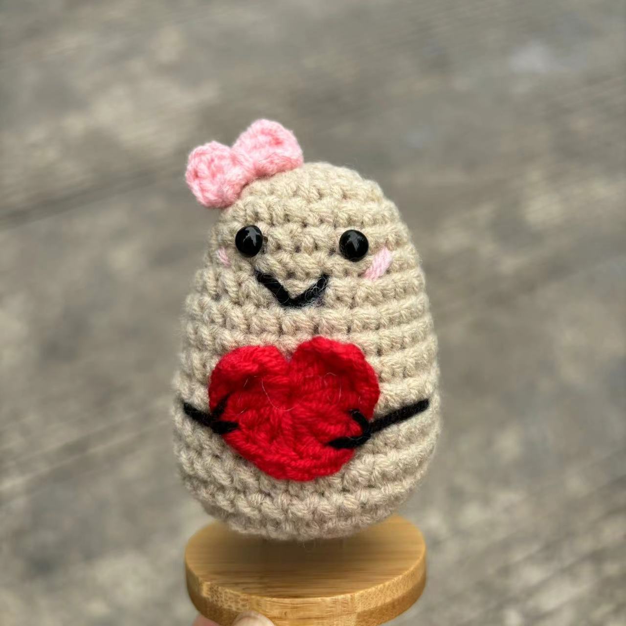 Femme de pomme de terre coeur sans base