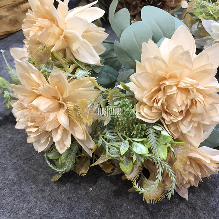 ดอกรักเร่ดอกไม้สี3