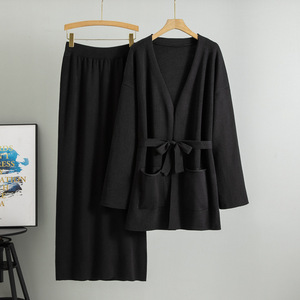 Ensemble pull tricoté et jupe longue pour femme, cardigan ample à col en V, tenue deux pièces respirante pour le printemps, style décontracté - Product Image 3