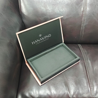 Boîte cadeau pliable de luxe en carton rigide noir mat avec logo personnalisé de qualité supérieure, fermeture magnétique