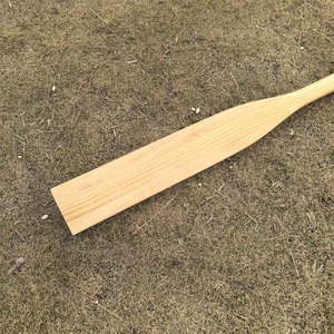 Pagaies en <span class=keywords><strong>bois</strong></span> de pin de Nouvelle-Zélande pour bateaux de dragon, canots et bateaux de sauvetage, avec poignée ergonomique, en gros - Product Image 6
