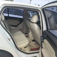 Подержанный Volkswagen Golf хэтчбек 2012 года, механическая коробка передач, 1.6 л, передний привод, 5 мест, левый руль, бензин, дисковые тормоза на всех колесах, для повседневного использования