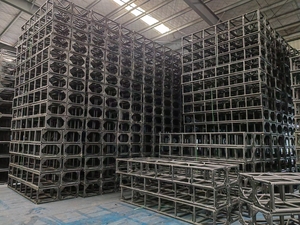 300x400 मिमी हल्के वजन भारी लोडिंग ब्लैक एल्यूमीनियम लाइन सरणी एलईडी स्क्रीन लाइटिंग स्टेज छत ट्रस - Product Image 4