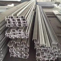 Acier profilé en U S235JR SS400 Q235B pour pliage à froid 90x45x4.5mm 260x82x7.5mm pour structure de montage solaire