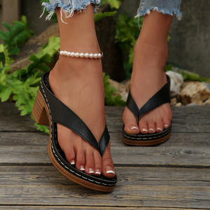 Sandalias de tacón fino tipo chanclas de pescador de PU para mujer - Product Image 1