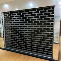Porte à enroulement perforée en aluminium, électrique, ventilée, antivol, pour magasin, commerce, bâtiment commercial