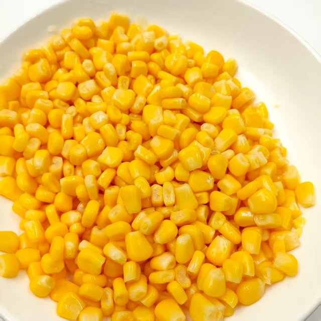 New Season Fresh Material Chinese Factory Supplier Canned Sweet Corn with OEM Service Ready to Eat
