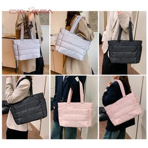 Borsa Tote da <span class=keywords><strong>Donna</strong></span> Colefa con Design Trapuntato, Borsa Imbottita e Soffice, Grande Borsa Rosa all'Ingrosso per Donne - Product Image 5