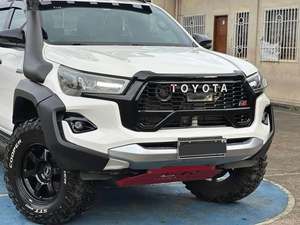 TOYOTA <span class=keywords><strong>HILUX</strong></span> CONQUEST <span class=keywords><strong>2.8</strong></span> GRS INSPIRED 4X4 USADA, MODELO <span class=keywords><strong>2023</strong></span>, COMPLETAMENTE EQUIPADA - Product Image 2