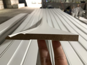 Thiết kế Hiện Đại Trắng thủ <span class=keywords><strong>MDF</strong></span> bb514 218 primed cơ sở mouldings sàn <span class=keywords><strong>TRIM</strong></span> cho khách sạn sử dụng - Product Image 2
