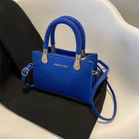 Vente en gros de sacs à main carrés pour femmes sac tendance 2024 sac à bandoulière unique rétro portable décontracté pour femmes