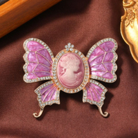 Pin Enamel Bunga Hydrangea Hijau, Bros Bunga Vintage dengan Lis Emas, Lencana Lapel Tanaman Botani