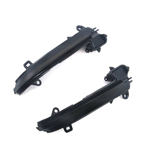 ไฟเลี้ยวกระจกมองข้างแบบไดนามิก LED รุ่น Autodragons Smoked สำหรับ F20 F21 F22 F23 F30 F31 F34 F32 F33 F36 X1 E84 - Product Image 3