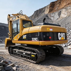 Excavadora de cadenas Caterpillar 320C usada, en estado original, pocas horas de trabajo, rentable, con abundantes repuestos. Pequeña. - Product Image 1