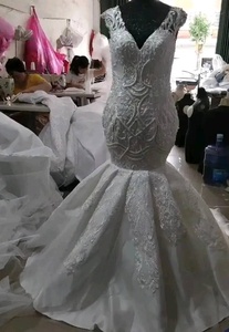 S0382G livraison directe 2025 nouvelle vente chaude sans manches col en V dentelle <span class=keywords><strong>mère</strong></span> <span class=keywords><strong>de</strong></span> <span class=keywords><strong>la</strong></span> <span class=keywords><strong>mariée</strong></span> robes <span class=keywords><strong>pour</strong></span> mariage élégant - Product Image 2