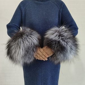 Bracelet chauffe-bras d'hiver unisexe en fourrure, manchette amovible en vraie fourrure de renard pour manteau - Product Image 1