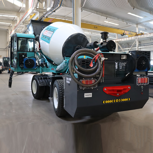 Made <span class=keywords><strong>in</strong></span> <span class=keywords><strong>China</strong></span> Bau mischer Betonpumpen wagen Selbst laden der Zement mischer Anhänger Betonmischer Tankwagen - Product Image 5