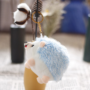 En gros, Porte-clés pendentif hérisson en peluche mignon et doux, en fausse fourrure, rembourrage en coton PP, 11 cm - Product Image 4