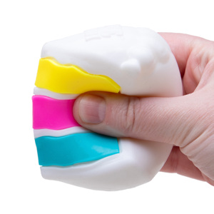 Éxito de Ventas Transfronterizo: Needoh de Schylling, Juguete Antiestrés de TPR con Forma de Pastel de Sándwich, para Apretar y Aliviar el Estrés - Product Image 5