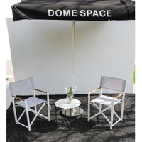 Chaise pliante en métal à mailles fines de design moderne avec accoudoirs pour la plage, l'hôtel, la villa, le jardin, le parc, la cour, les loisirs