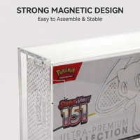 Étui de présentation rectangulaire en acrylique découpé sur mesure avec surface anti-rayures et ajustement sécurisé pour Pokémon Noël et Nouvel An
