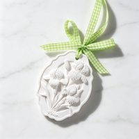 Diffuseur d'huiles essentielles en céramique parfumée suspendu, pierre aromatique en plâtre, pour armoire, voiture, parfum d'intérieur, fleur en porcelaine