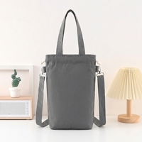 Sac à bandoulière léger pour bouteille d'eau avec logo personnalisé, sangle réglable, idéal pour les voyages, les activités de plein air et l'usage quotidien