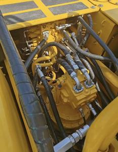 รถขุด KOMATSU PC360 มือสอง ปี 2022 ของแท้จากญี่ปุ่น แบบตีนตะขาบ พร้อมเครื่องยนต์ เกียร์ ปั๊ม-36 ตัน ความจุบุ้งกี๋ 1.8 เมตร - Product Image 6