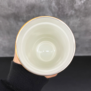 Bicchiere Termico da 20oz con Coperchio Magnetico, Rivestimento in Ceramica e Fondo in Rame Verniciato a Polvere, con Cannuccia, Mantiene Bevande Calde e Fredde - Product Image 2