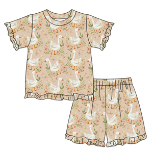 GSSO3330 Ensemble d'été personnalisé pour petite fille active, imprimé fleurs roses, tenue d'été pour enfants, vente en gros, ensemble short et t-shirt à manches courtes pour fille - Product Image 2