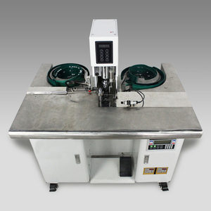 Máquina Automática para Cubrir Botones, para Fabricar, Fijar y Envolver Botones Planos de Dos Orificios, Ojales y Botones de Tela - Product Image 6