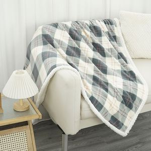 Manta Sherpa gris, manta de cama gruesa a cuadros dobles, manta cálida de felpa de terciopelo Reversible de lana peluda de franela súper suave para sofá - Product Image 2