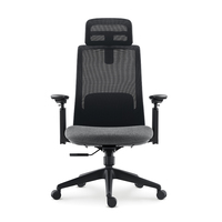 Chaise de bureau exécutive moderne et simple en maille avec fonctions réglables, base pivotante et porte-manteau pour bureau à domicile