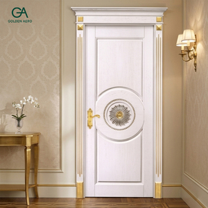 Puerta Interior Tradicional de Madera Maciza con Diseño de Tallado Circular y Detalles en Dorado para una Decoración Elegante del Hogar - Product Image 2