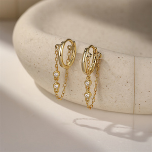 Boucles d'oreilles élégantes en argent S925 plaqué or, design classique avec pampilles en CZ, créoles et manchettes pour femme, bijoux de mode - Product Image 1