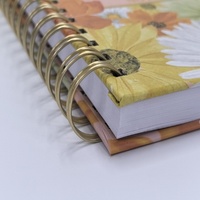 Carnet à spirale personnalisé avec couverture rigide, impression artistique florale, texte doré, pages intérieures brillantes et laminées, OEM, vente en gros