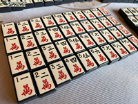 Tuiles de Mahjong en Acrylique Très Vendues, Incluant des Pions Joker, Motifs Colorés, Idéales pour les Soirées de Jeu Décontractées, Ensemble de Mahjong Américain