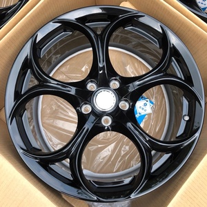 Maining Forged Custom Wheels Jantes en alliage <span class=keywords><strong>Alfa</strong></span> <span class=keywords><strong>Romeo</strong></span> Giulia Stelvio Quadrifoglio <span class=keywords><strong>Mito</strong></span> 5x110 18-21 Inch 8J Spoke Design Nouveau - Product Image 3