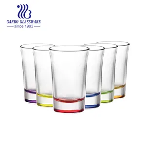 1,7 Unzen Trink geschirr Persönlichkeit Stil kleine Glas Tasse Farbe Kugelform Schnaps glas mit benutzer definierten Design für Geschenk