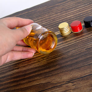 <span class=keywords><strong>Bouteille</strong></span> à liqueur en verre transparente mini 50 ml avec bouchon à vis en aluminium pour l'emballage de spiritueux - <span class=keywords><strong>Prix</strong></span> usine - Product Image 4