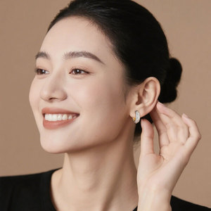 Huggie Earrings 925 Silver With Zircon Inlay Geometric Design For Everyday Wear - Product Image 2