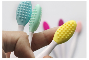 Outils de nettoyage beauté personnalisés, brosse de massage double face pour points noirs, brosse de lavage nasal en silicone, brosse pour le nez. - Product Image 4