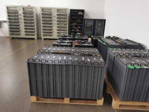 Batterie de stockage d'énergie super fine de taille 2U, batterie LiFePO4 51.2V60Ah - Product Image 4