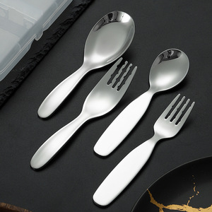 Juego de cuchara y tenedor para niños DZS019, de acero inoxidable 316, vajilla portátil para niños, diseño sólido, forma personalizada - Product Image 3