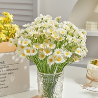 Bunga Daisy Sutra Buatan Modern 6 Tangkai Buket Kecil Dekorasi Pernikahan Hari Valentine Meja Makan Rumah Fotografi