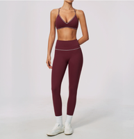 Pakaian Olahraga Wanita 2 Potong Bahan Spandex/Nylon, Bernapas, Anti Kusut, Menyerap Keringat, Kerah Bulat, Lengan Pendek