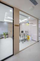 Cloison de séparation en verre simple vitrage, pliable, moderne, avec cadre en aluminium, pour bureau commercial, absorption acoustique hautement efficace