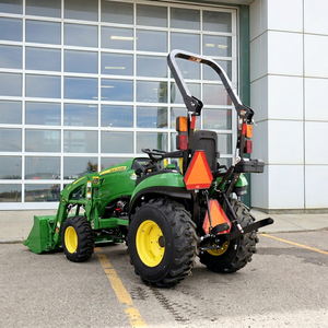 Tracteur compact à roues John Deere 3038E, 70 CV, 4 roues motrices, transmission par engrenages, garantie 5 ans sur le moteur, utilisation agricole multifonctionnelle, testé - Product Image 1