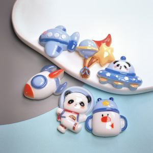 100 Piezas/Bolsa de Dijes de Resina con Temática de Naves Espaciales, Adorables Cuentas de Panda, Cohete y Planeta para Decorar Fundas de Teléfono y Horquillas para el Cabello - Product Image 4